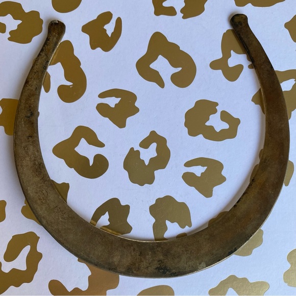 Vintage gold/brass tone hasli torque embossed necklace - Picture 3 of 5